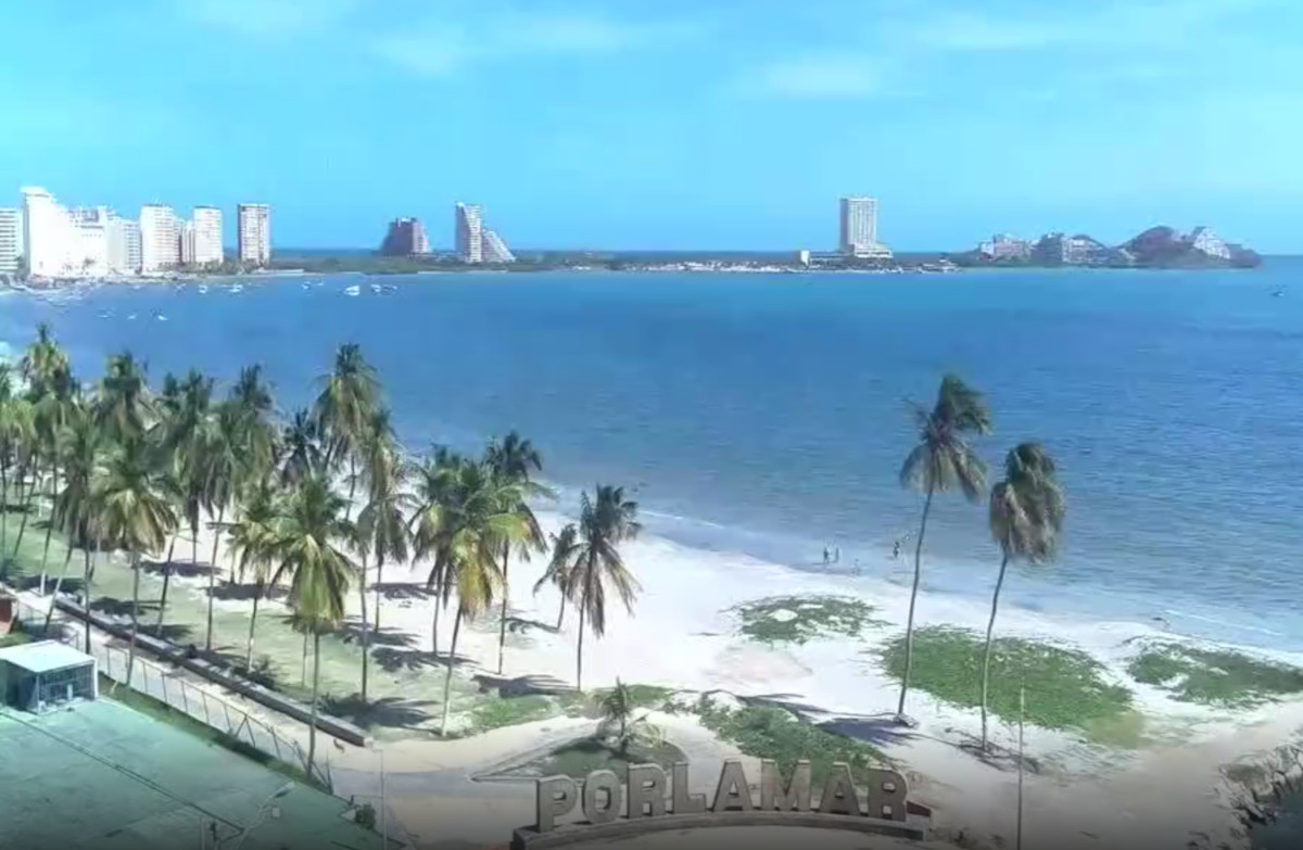 Picture from Porlamar Bella Vista Beach online camera in Porlamar, Venezuela