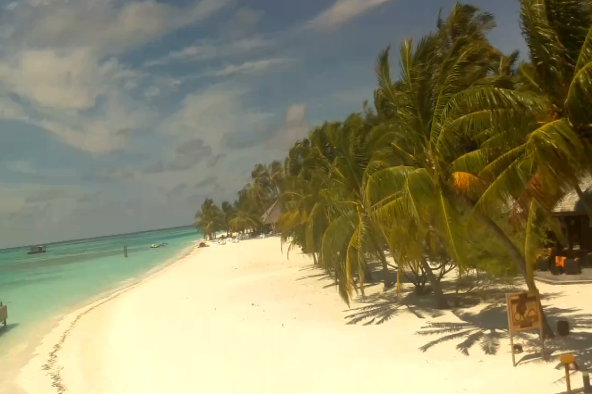 Picture from Meeru Island Beach online camera in ,