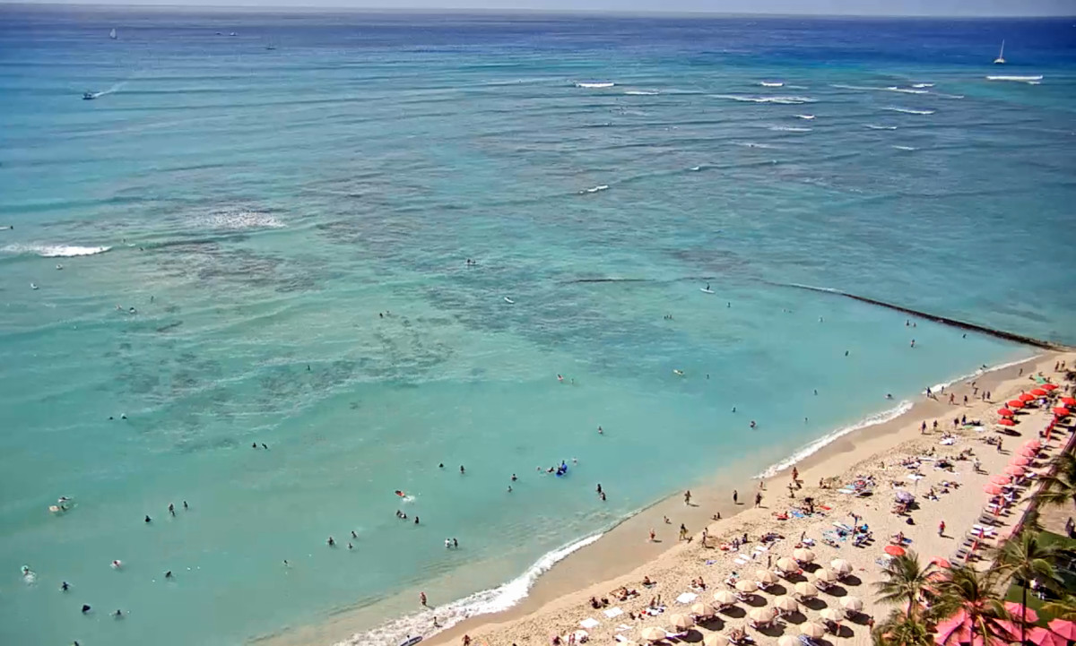 Picture from The Royal Hawaiian, A Luxury Collection Resort, Waikiki online camera in , USA