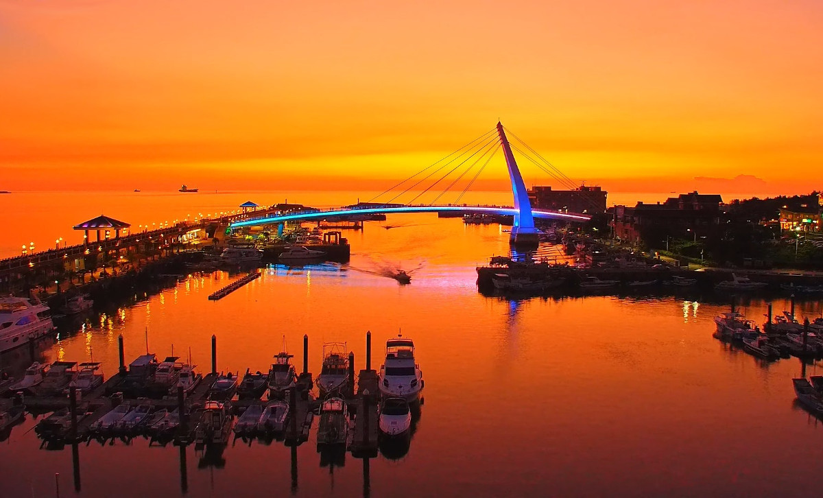 Lover’s Bridge, New Taipei, Taiwan
