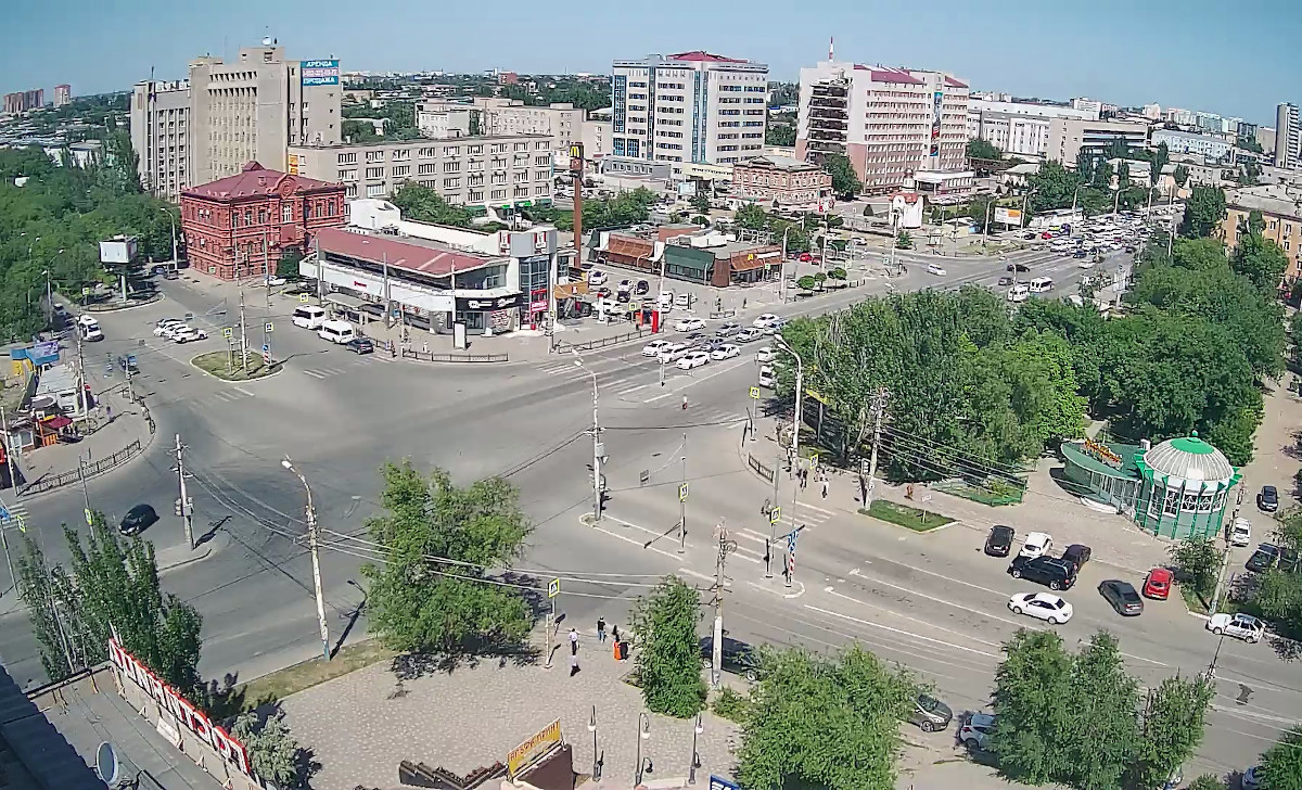 Intersection of Henri Barbusse Street and Savushkina Street, Astrakhan