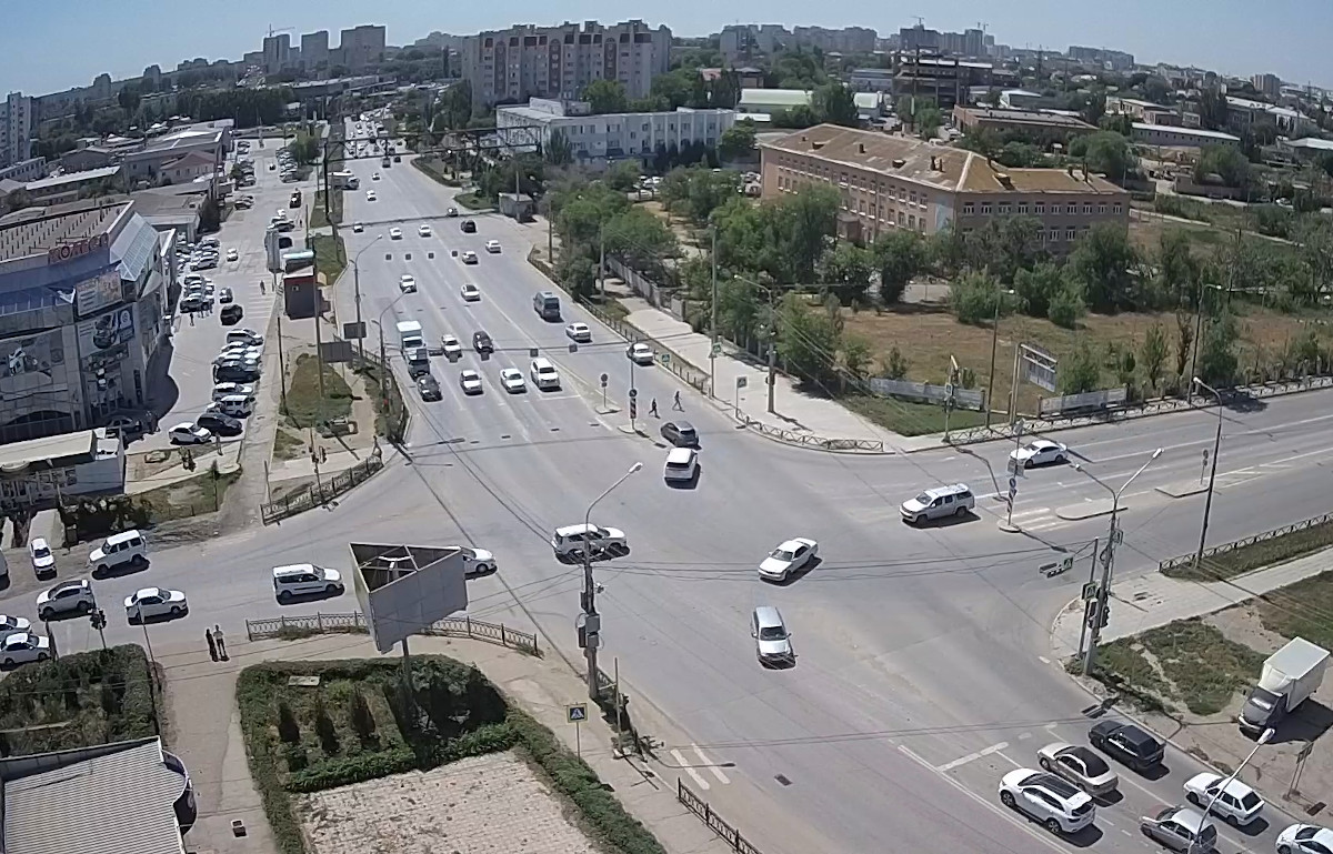 Intersection of Nikolai Ostrovsky Street and Magnitogorskaya Street, Astrakhan