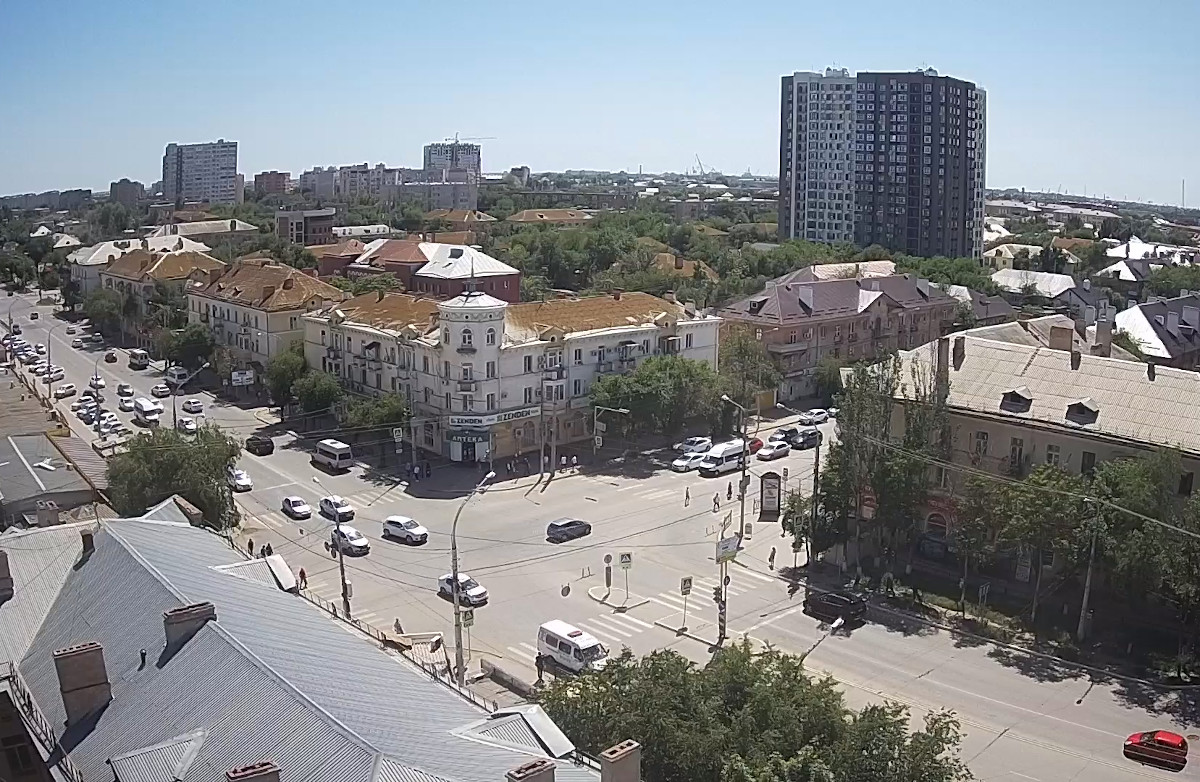 Intersection of Boyevaya and Akhsharumova Streets, Astrakhan