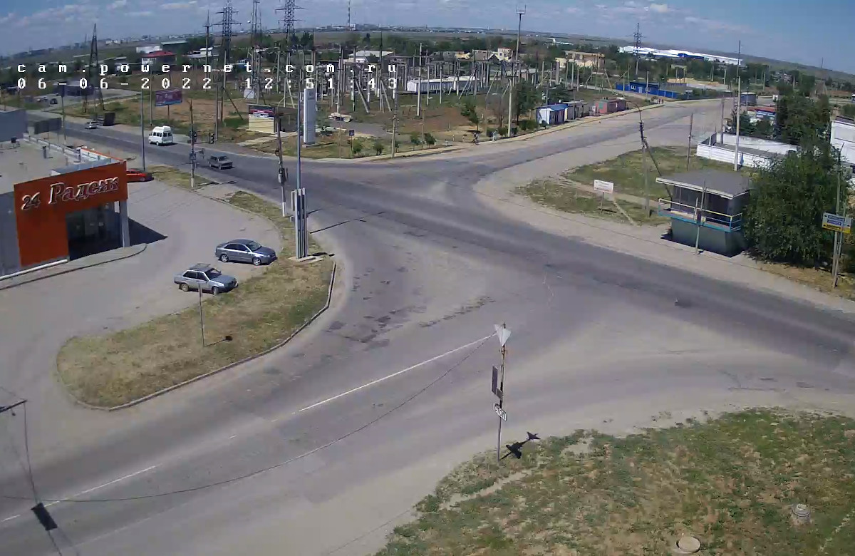 Intersection of Kuznetskaya and Oktyabrskaya Streets, Srednyaya Akhtuba