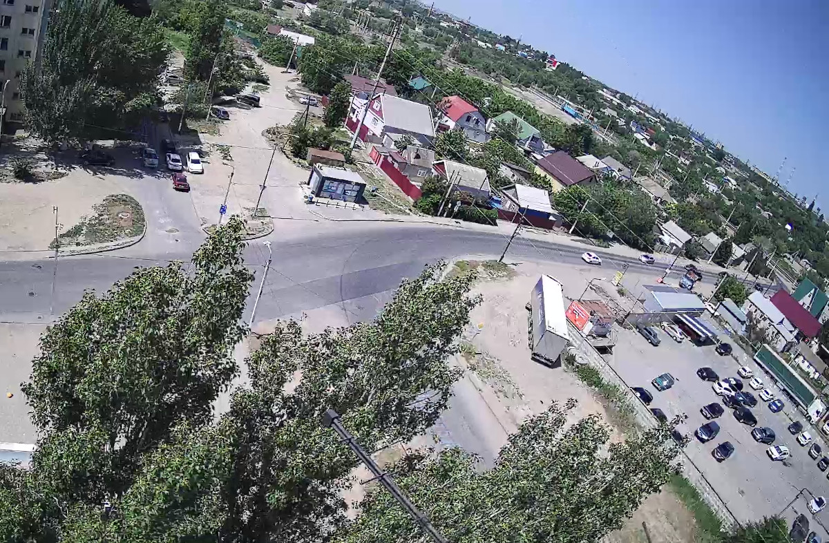 Intersection of Zelenodolskaya Street and Kropotkin Street, Volgograd
