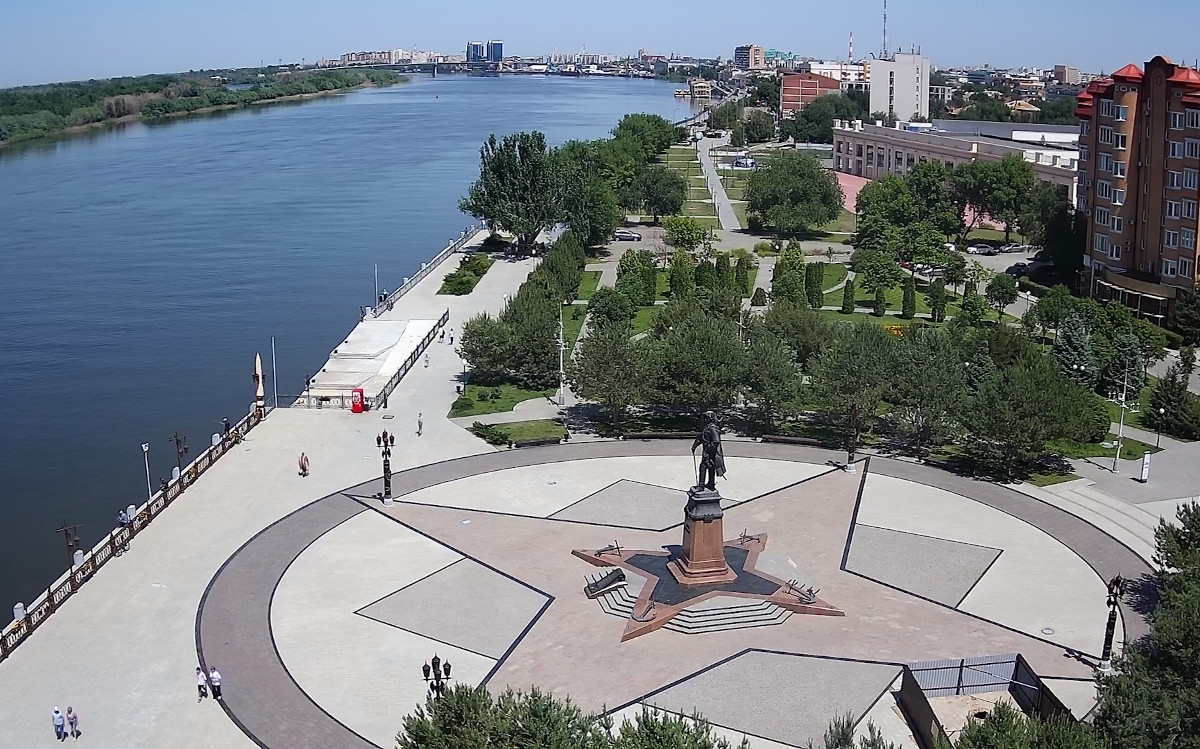 Peter I Monument, Astrakhan