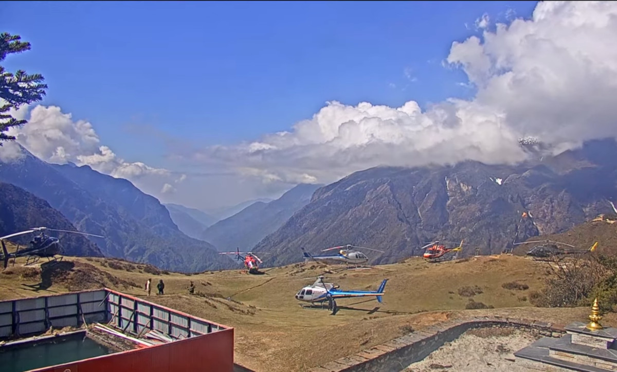 Nepal Webcam – Hotel Everest View, Helipad