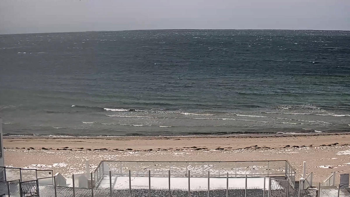 Falmouth โ Sea Crest Beach Resort