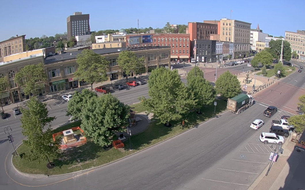 Public Square โ Watertown