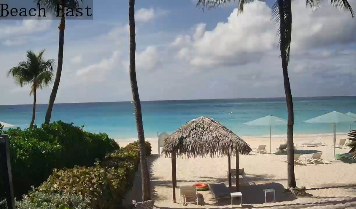 Seven Mile Beach — Grand Cayman Island
