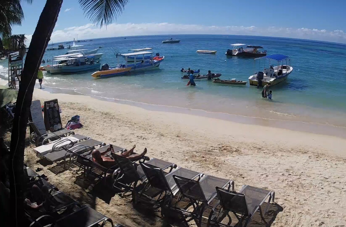 West Bay Beach – Roatan Island, Honduras